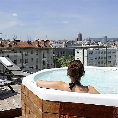 Hotel apartamentowy Lagrange Lumiere Lyon
